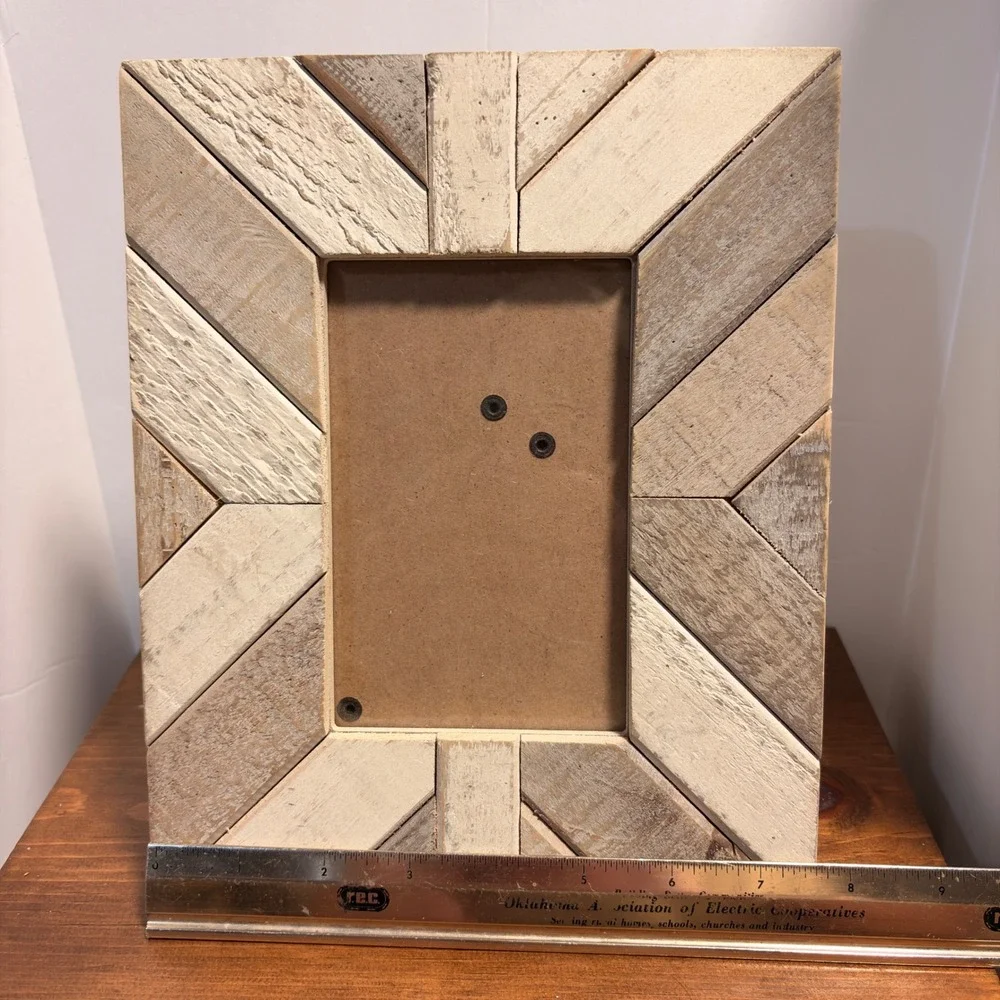 Hobby Lobby Rustic Wood Sunburst Picture Frame 4x6 Tabletop Decor Beige Grey